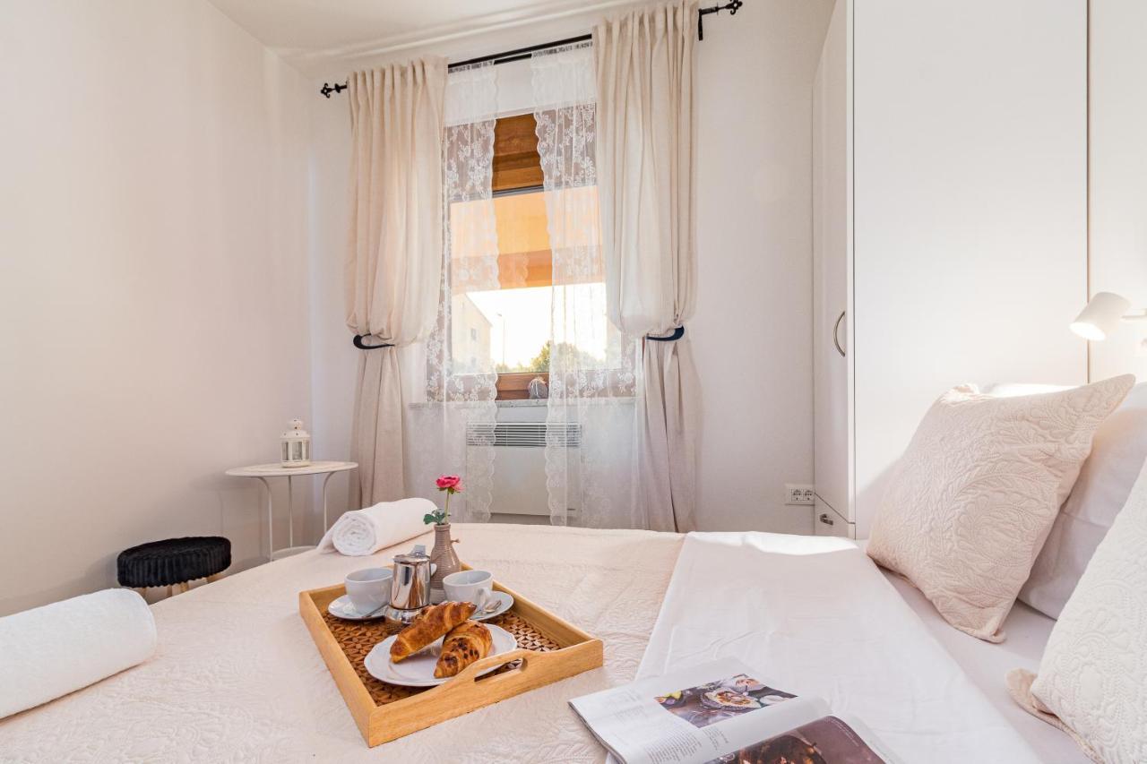 Lovely Istrian Apartment With A Private Swimming Pool And A Charming Garden Banjole Exterior photo